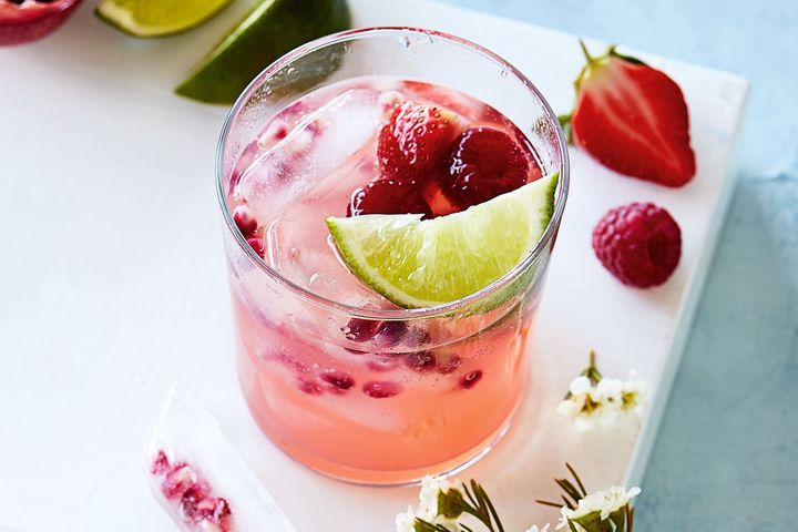 refreshing summer drink, pink grapefruit, non alcoholic, alcoholic 