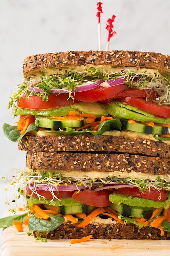 veggie and hummus sandwich, road trip recipes, road trip food, easy food, healthy food
