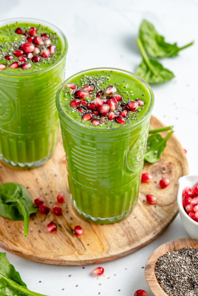 Green Wellness Smoothie, healthy smoothie recipes, healthy eating 